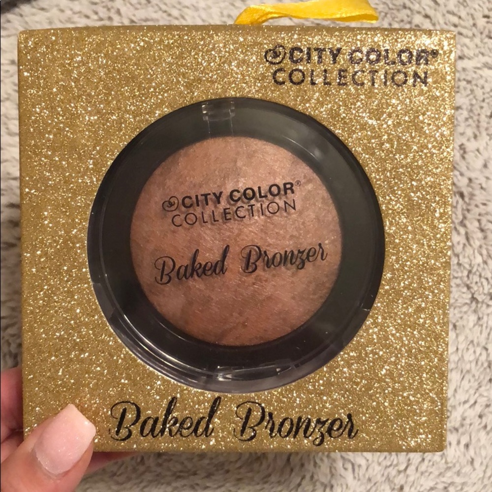 Baked bronzer